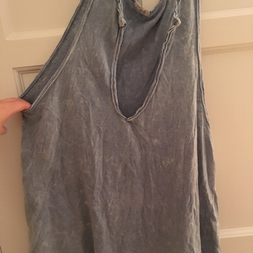 Tank top - Picture 2 of 3